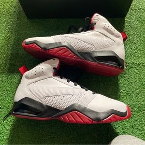 Meet your Posher, Khaled